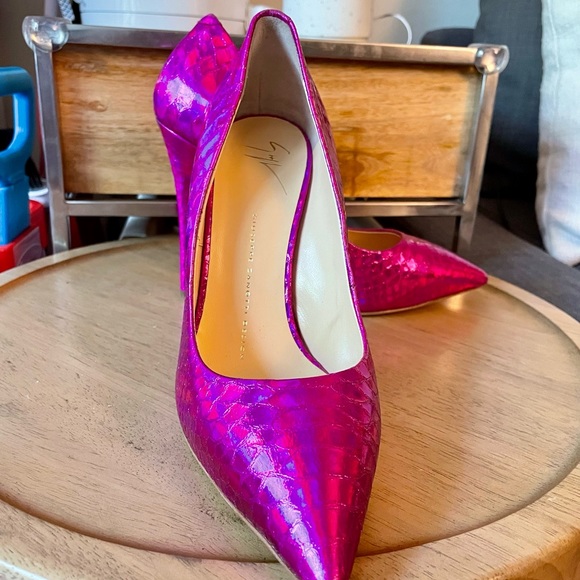 Brand new Giuseppe Zanoti Fuschia stiletto - Picture 3 of 8